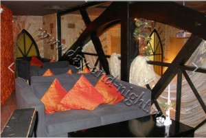 Чехлы на диваны и декоративные подушки в ресторане Дон Педро - 11.