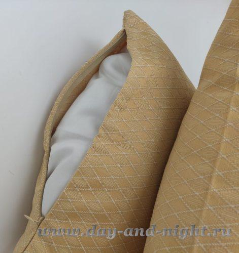 Молния на декоративных подушках 103-ХР-40