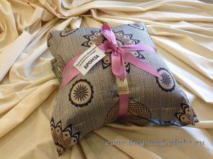 Декоративная подушка с оборкой в подарок - IMG_3959.