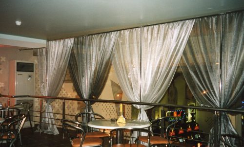 Полупрозрачные шторы для зонирования на балконе ресторана "Третий Рим", г. Москва - e1717243292664.
