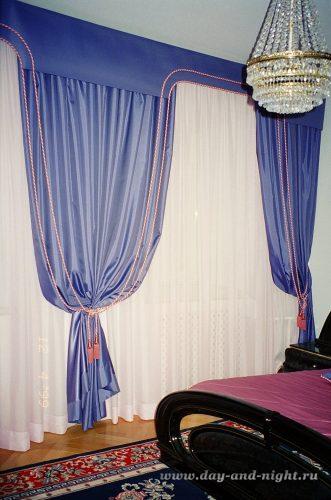 Стильные шторы со шнурами в спальне, дизайн интерьера квартиры - 20-n-4.